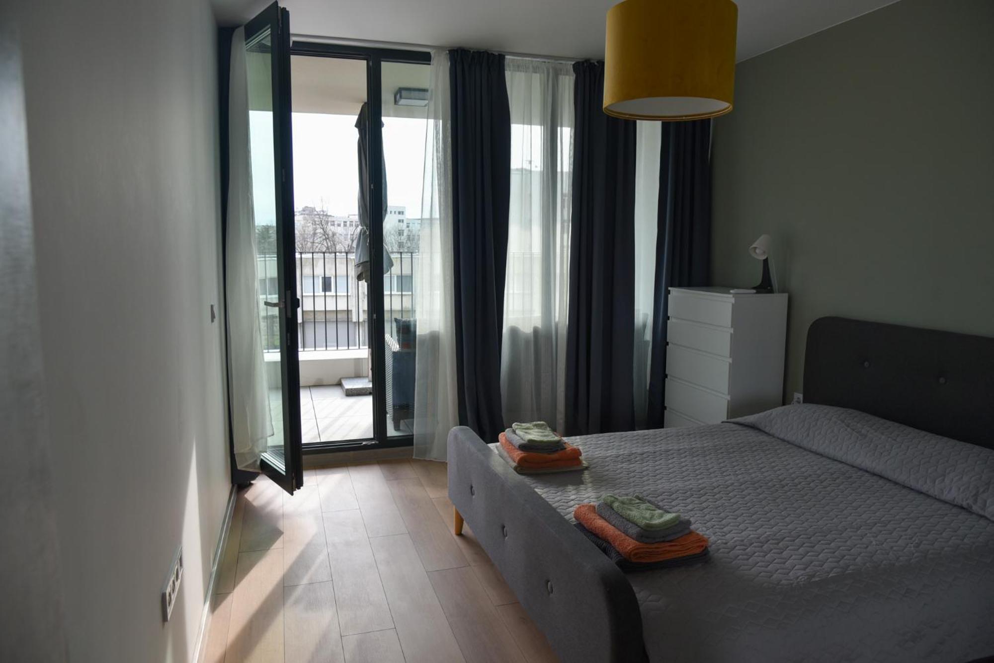Sunlit Elegance Escape Apartment Varna Exterior foto